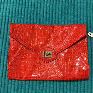 🌹RED FAUX CROCODILE CLUTCH🌹